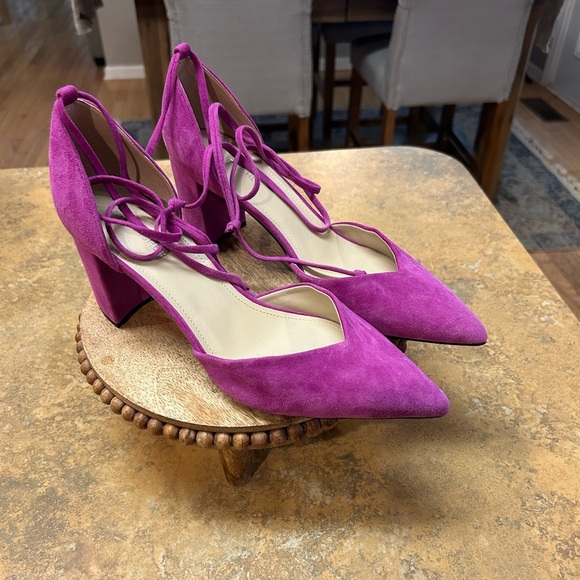 Marc Fisher Fuchsia Suede Block Heels - Picture 2 of 8